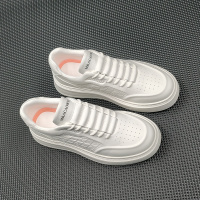 男生轻奢压花板鞋男款潮鞋真皮欧洲站男鞋男士透气高端厚底休闲鞋