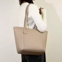 大容量托特包女士包包新款潮流时尚上班通勤包百搭气质单肩包