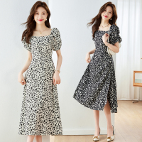 法式碎花裙夏季新款复古方领泡泡袖收腰气质女连衣裙