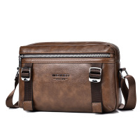 男士高级感新款防水单肩包PU潮款百搭斜挎包男大容量包包