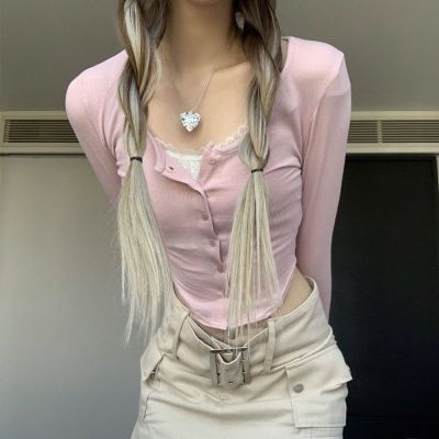 粉色纯欲蕾丝薄款女装假两件拼接低领减龄显白辣妹长袖上衣春秋季