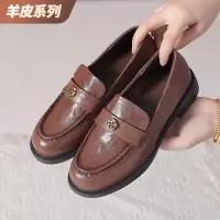 手抓纹羊皮乐福鞋2025春秋软底复古日常复古大码粗跟压花皮小皮鞋