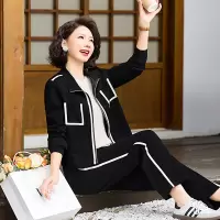 2025年新款春装妈妈套装女运动休闲两件套中老年女士春季服装40岁