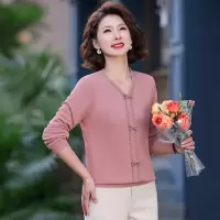 中老年妈妈装新款春装上衣40-60时尚中年V领女装50岁洋气小衫春秋