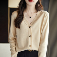 女V领针织开衫春秋新款精纺羊毛薄款外套蝴蝶结黑扣装饰宽松显瘦