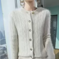 麻花貂绒圆领开衫秋冬新款女士单排扣打底衫温柔风洋气外套