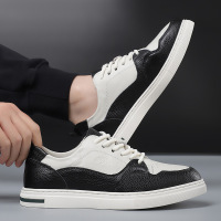 头层牛皮新款透气轻便休闲百搭运动风校园男款板鞋潮流拼色白鞋子