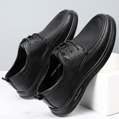 2025秋季男士皮鞋舒适中年爸爸鞋子软底休闲透气轻便商务男鞋