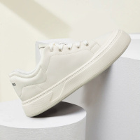 白色板鞋男2025新款小白鞋厚底松糕鞋男士简约素面网红款休闲男鞋