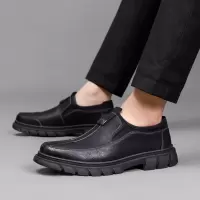 秋季新款男士商务休闲皮鞋男潮流韩版低帮工装鞋时尚板鞋