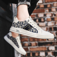 2025新款夏季小白皮面透气小白潮鞋男士百搭软底休闲简约时尚板鞋