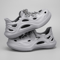 男士春夏季潮流时尚日常休闲圆头经典洞洞鞋透气包头男款洞洞鞋