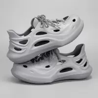 男士春夏季潮流时尚日常休闲圆头经典洞洞鞋透气包头男款洞洞鞋