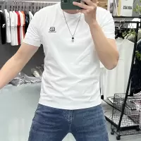 新款短袖T恤男夏季新款徽章韩版潮流简约半袖上衣休闲潮牌体恤衫