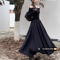 法式一字肩白色长袖连衣裙女春秋冬季高级感收腰内搭露肩打底长裙