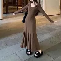 法式复古修身长袖纯色打底连衣裙春秋季新款显瘦气质收腰鱼尾裙子