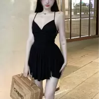 纯欲风甜辣妹性感露背v领挂脖吊带连衣裙女装赫本风小黑裙子