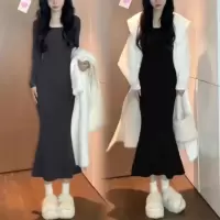 长款鱼尾裙秋冬季新款修身显瘦打底连衣裙女内搭方领纯色包臀裙潮