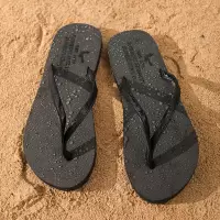 男鞋夏季新款户外夹脚人字拖防滑软底纯色简约休闲沙滩凉拖潮鞋