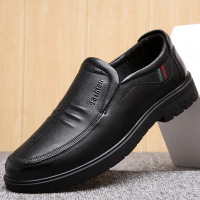 春秋男鞋头层牛皮休闲鞋男士软底软面中年耐磨百搭皮鞋子