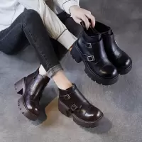英伦风复古真皮马丁靴女秋季新款皮带扣机车靴松糕厚底短靴子
