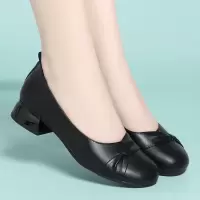 新款女士中跟软面防滑时尚百搭职业工作鞋