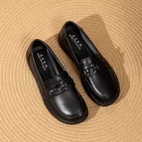 新款不累脚女鞋妈妈鞋舒适软底轻便中老年单鞋圆头皮鞋