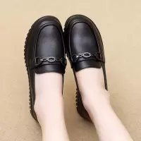 新款牛皮妈妈鞋品牌女单鞋软底四季百搭中老年妈妈鞋
