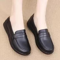 热卖中老年舒适圆头软底女士皮鞋真皮四季单鞋