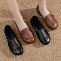 真皮圆头复古妈妈单鞋女秋季民族风舒适平跟牛筋软底老人鞋子