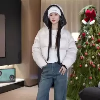 冬季新款短款连帽泡芙棉服女年休闲加厚保暖肯豆款面包服外套