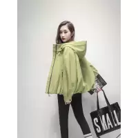 休闲户外运动风工装连帽短款风衣女年春秋季新款防风保暖外套