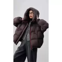 年冬新款连帽保暖短款棉服女轻奢云感泡芙设计感时尚加厚外套