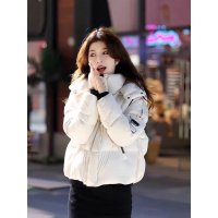 冬季新款短款时尚保暖休闲棉服女年高级感宽松加厚面包服外套