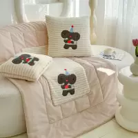 秋冬暖茸茸牛奶绒抱枕被立体绒感刺绣羊羔绒萌宠靠垫被