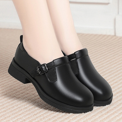 新款粗跟一字扣时尚圆头小皮鞋