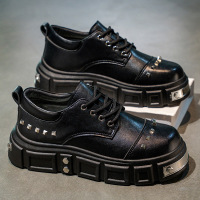 秋冬季上新款铆钉皮革纯色男士上班通勤皮鞋舒适透气休闲款懒人鞋