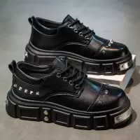 秋冬季上新款铆钉皮革纯色男士上班通勤皮鞋舒适透气休闲款懒人鞋