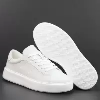 真皮小白鞋男简约百搭板鞋厚底轻便软底休闲鞋子潮流透气男生鞋子