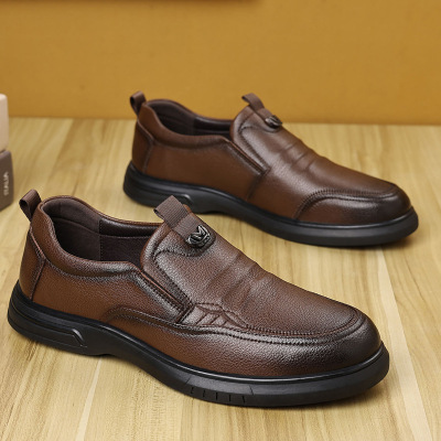休闲皮鞋男潮新款软底软面中老年爸爸鞋时尚高档男鞋