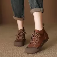 真皮复古女皮靴软底防滑头层牛皮马丁靴秋冬新款百搭通勤短靴