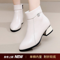 时装圆头小短靴秋冬新款简约英伦风气质短靴亮皮复古粗跟皮靴