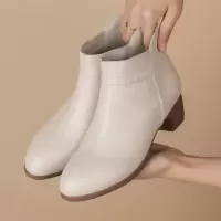 真皮尖头中跟短靴女25年秋冬新款粗跟软底百搭单靴马丁靴加绒棉鞋