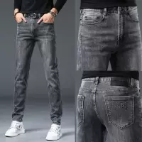 秋冬新款灰色牛仔裤男小直筒潮牌弹力修身小脚秋季休闲男长裤