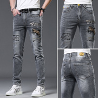 轻奢欧货潮牌牛仔裤男夏季新款刺绣弹力修身小脚休闲裤子男