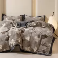 新款高克重兔毛绒拼角印花四件套牛奶绒加厚保暖毛绒被套床单