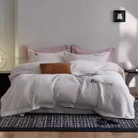 高端加厚澳棉绒四件套新款冬季保暖牛奶绒被套珊瑚绒床上用品