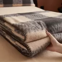 加厚仿羊绒毛毯牛奶绒儿童小毯子披肩毛巾毯珊瑚绒办公室午睡盖毯
