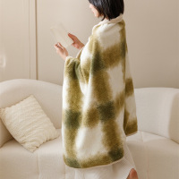 A类秋冬季多莉羊绒办公室午睡盖毯户外披肩毯披风小香风轻奢毛毯