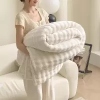 兔兔毛绒毛毯加厚盖毯冬季珊瑚法兰绒床单多功能办公室午睡小毯子